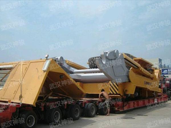 钢水车运输，145.54.4米，重109吨